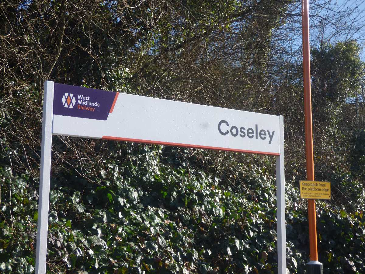 Coseley Station